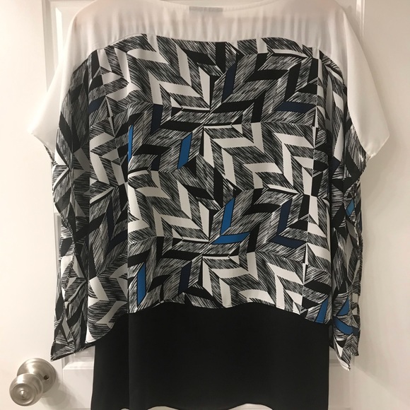 Easy Breezy Top - Picture 2 of 3